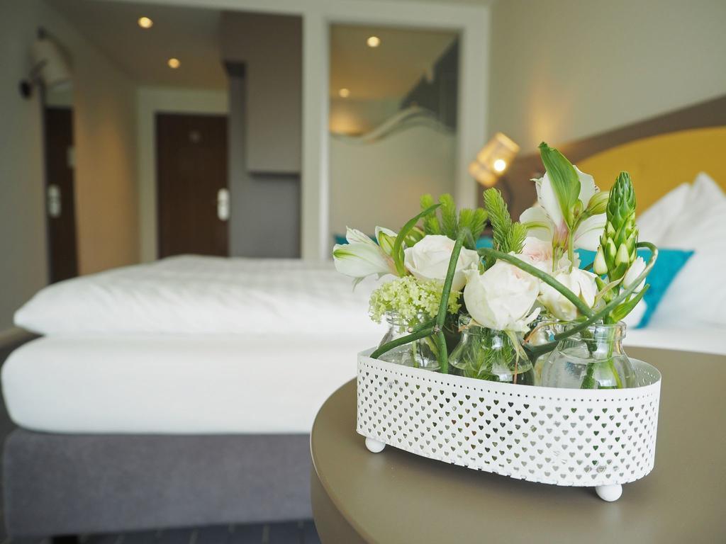Hotel Restaurant Holiday Thun Buitenkant foto