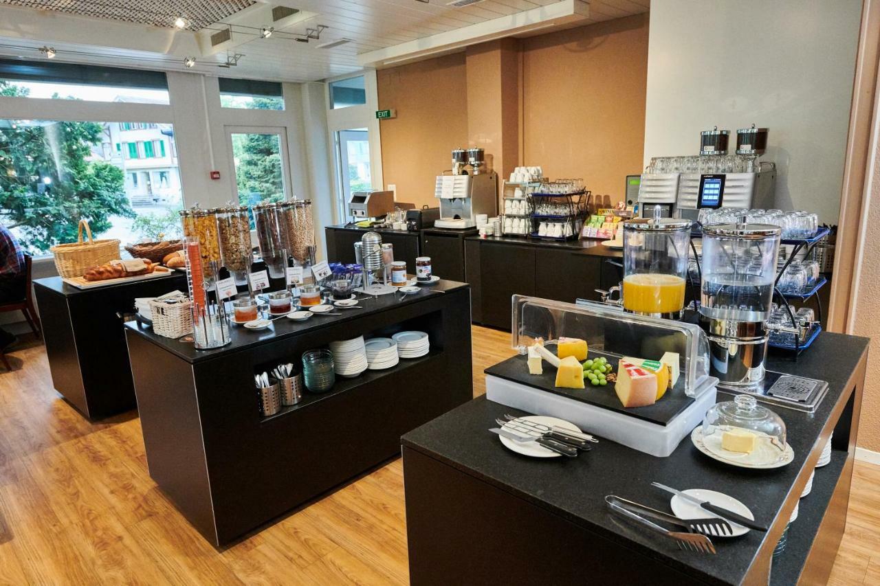 Hotel Restaurant Holiday Thun Buitenkant foto
