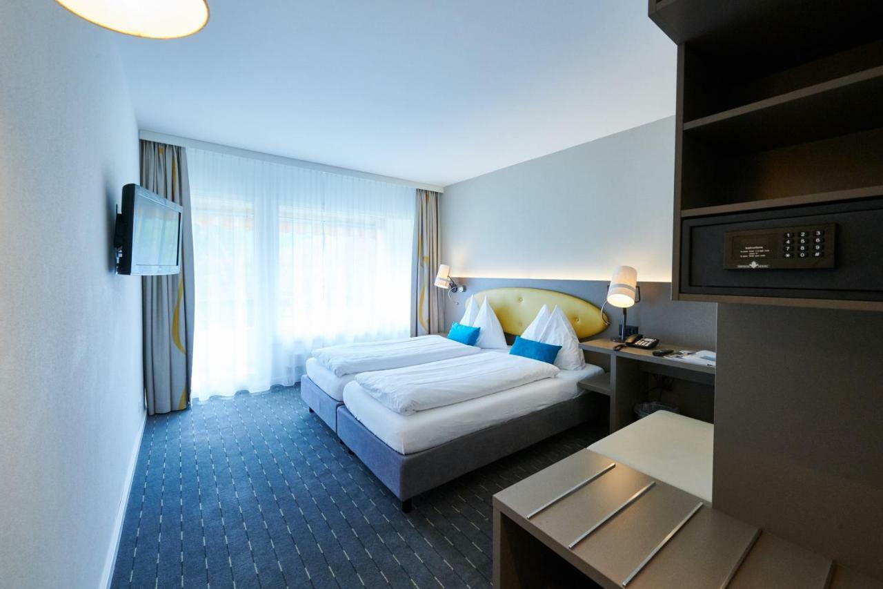 Hotel Restaurant Holiday Thun Buitenkant foto