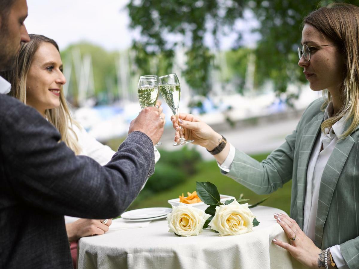 Hotel Restaurant Holiday Thun Buitenkant foto