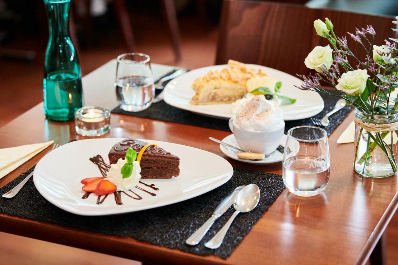 Hotel Restaurant Holiday Thun Buitenkant foto