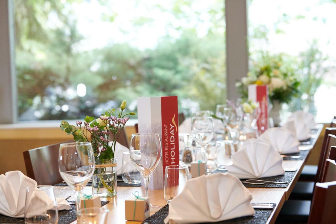 Hotel Restaurant Holiday Thun Buitenkant foto