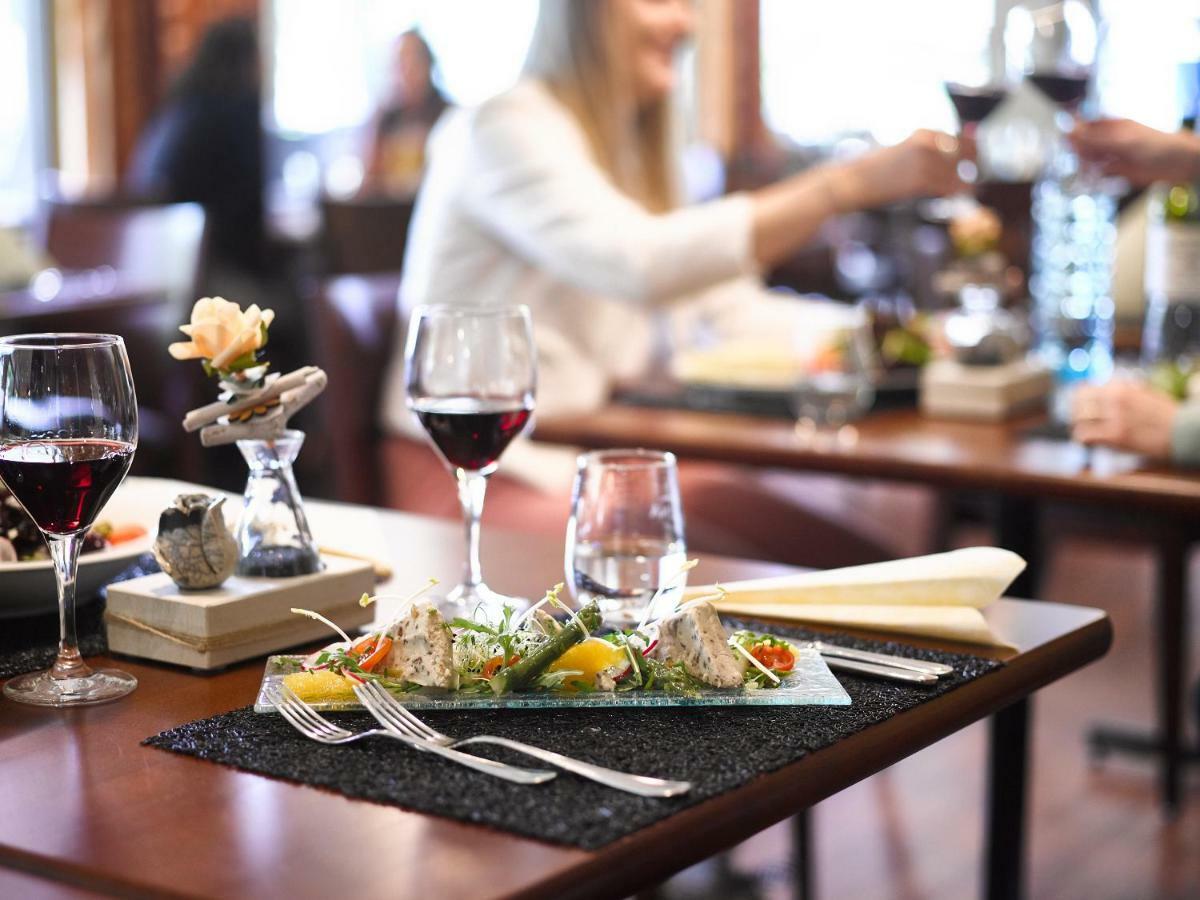 Hotel Restaurant Holiday Thun Buitenkant foto