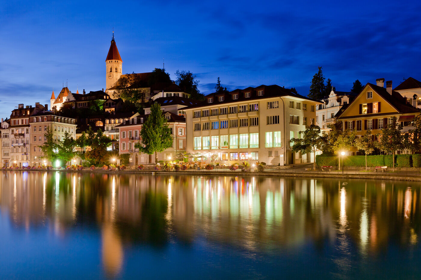 Hotel Restaurant Holiday Thun Buitenkant foto